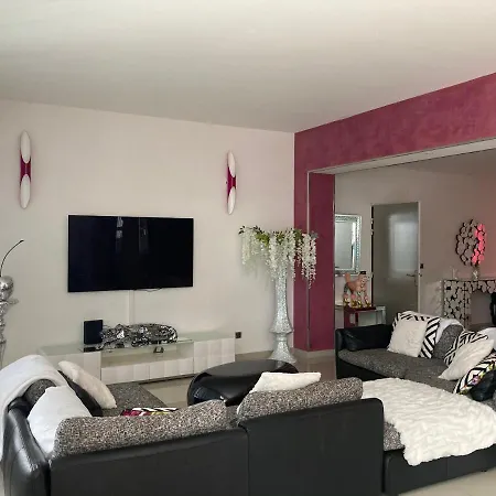 Arboré Villa *