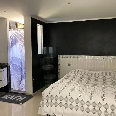 Arboré Villa *
