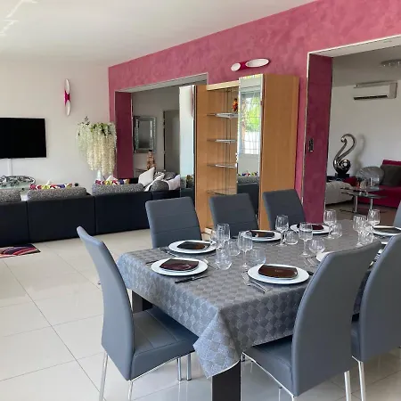 Arboré Villa *